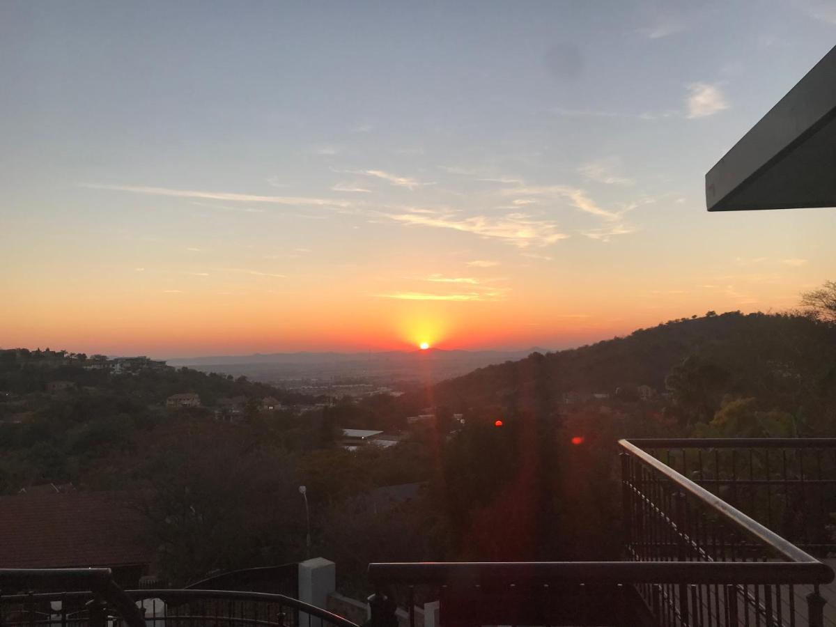 Bokamoso Views Bed & Breakfast Rustenburg Bagian luar foto