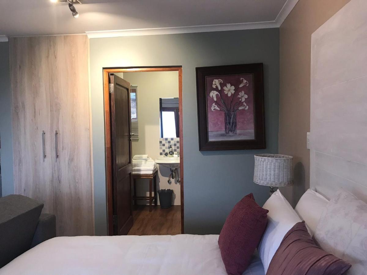 Bokamoso Views Bed & Breakfast Rustenburg Bagian luar foto