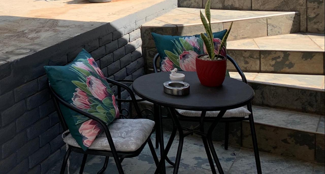 Bokamoso Views Bed & Breakfast Rustenburg Bagian luar foto