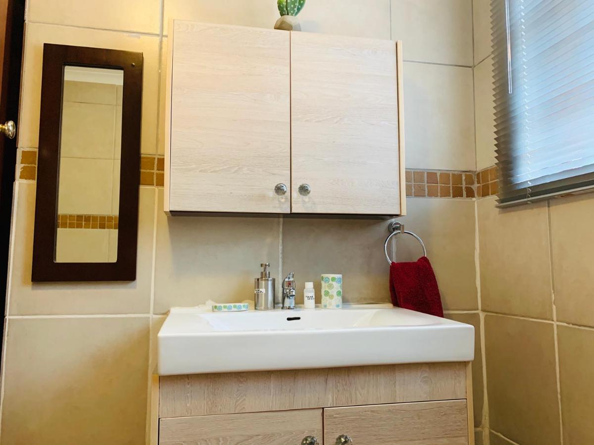 Bokamoso Views Bed & Breakfast Rustenburg Bagian luar foto